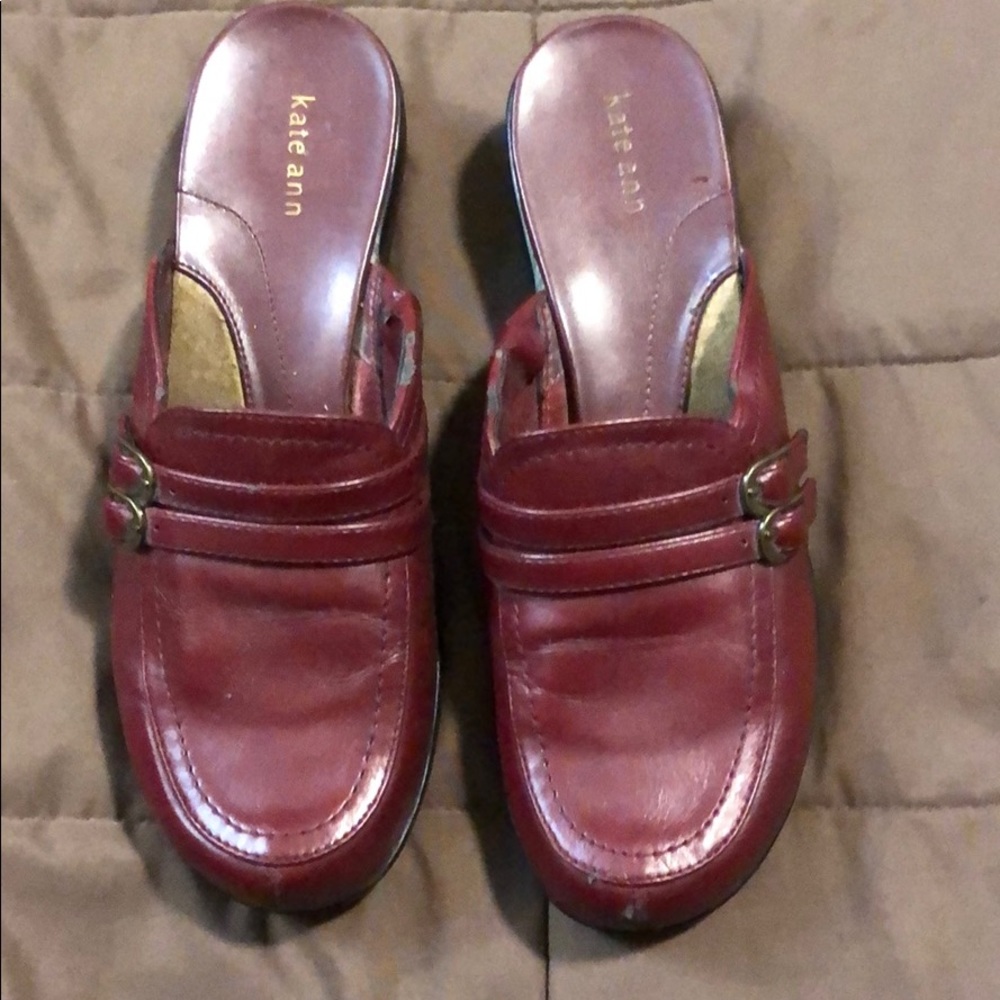 KATE ANN MULES WITH VERY SLIGHT WEAR AT TOP.